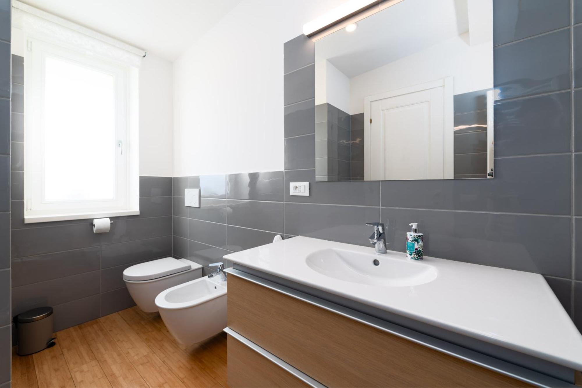 Two-Level Apart With A Terrace Near The Vltava River Praga Esterno foto